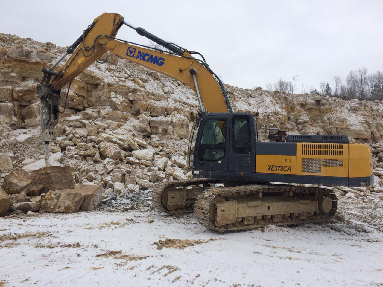Гусеничный экскаватор XCMG XE370CА