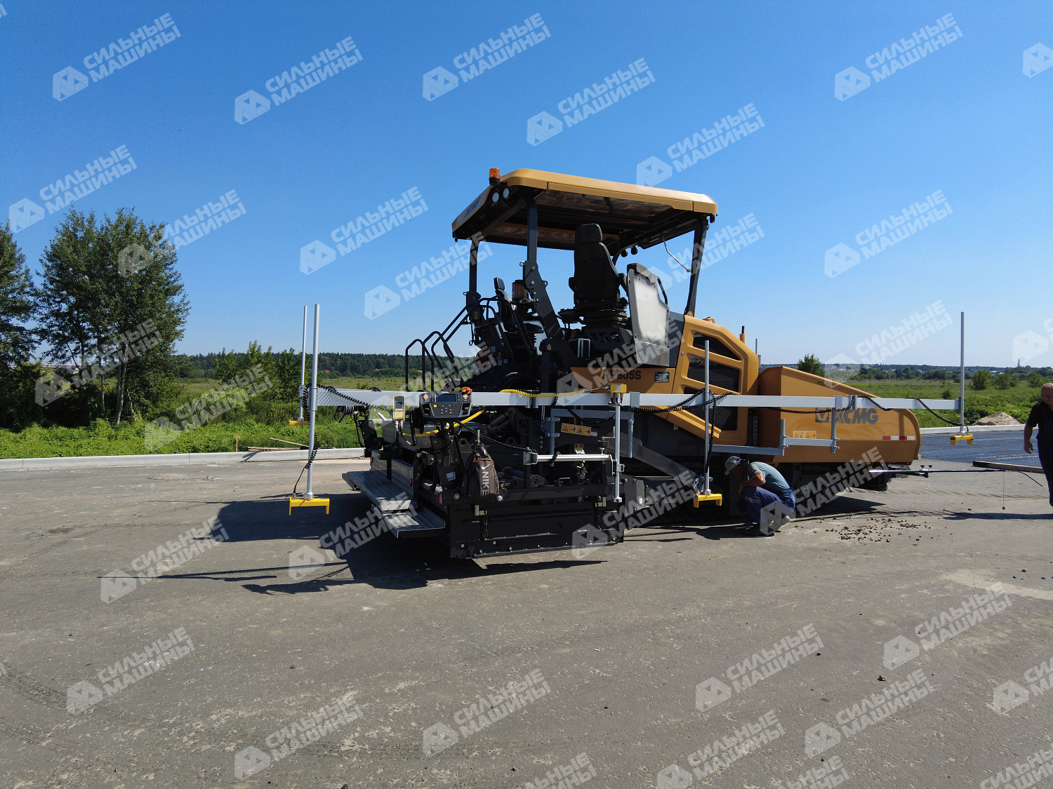 Асфальтоукладчик XCMG RP905S с плитой E500B