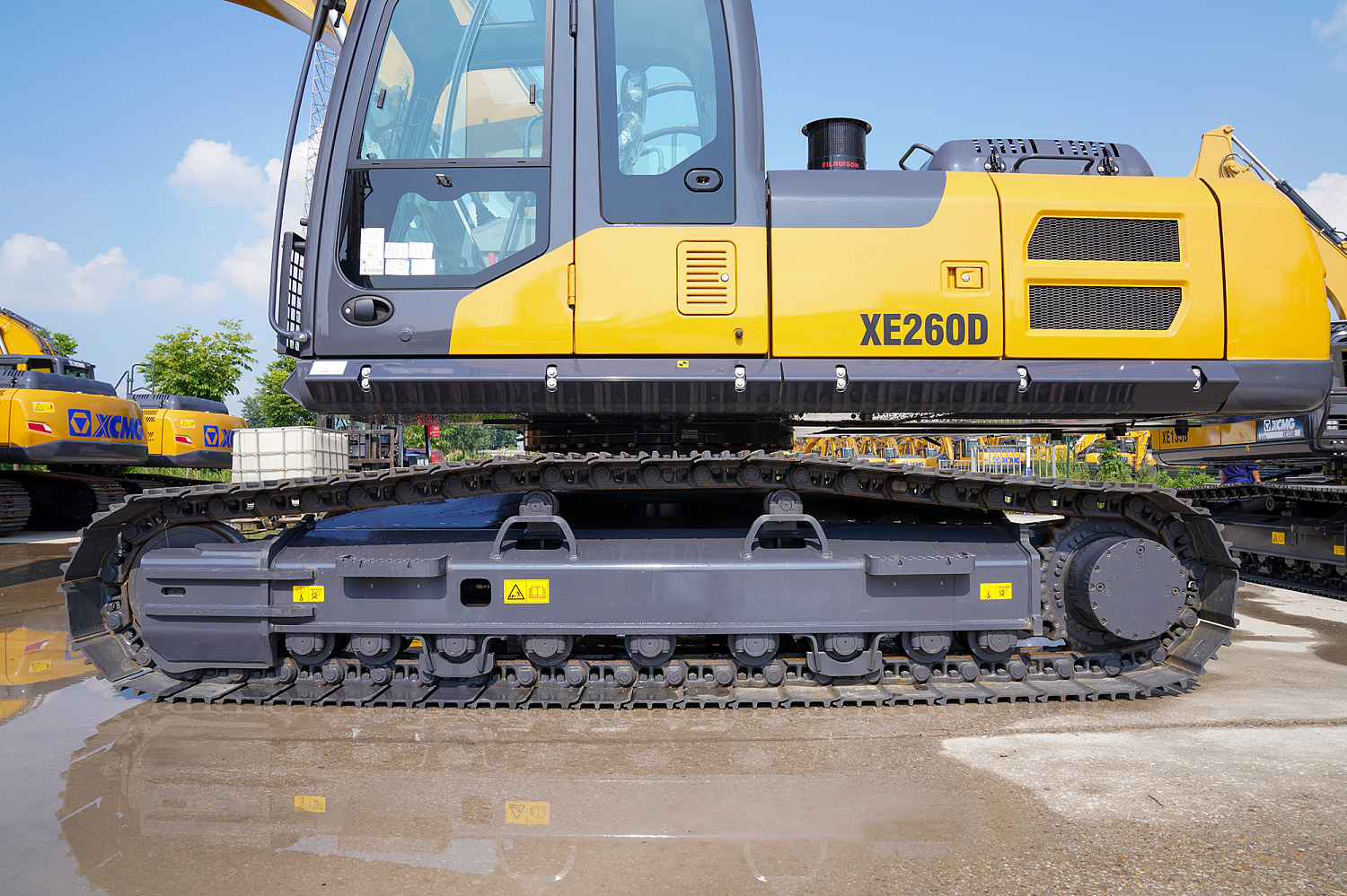 Гусеничный экскаватор XCMG XE260D